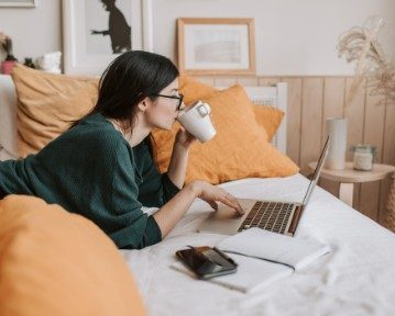 Más de 500 verbos de acción para usar en un CV en 2025