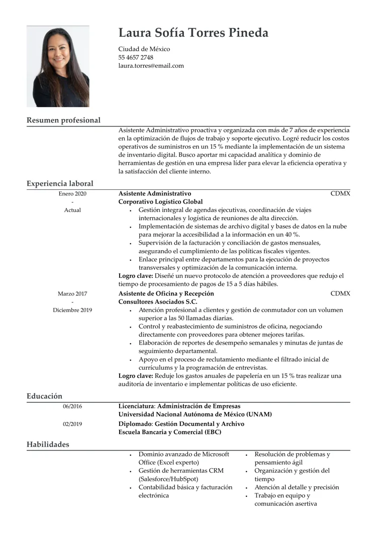 Ejemplo de plantilla de currículum básico con foto