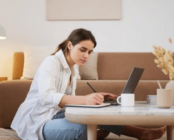 Cómo escribir tu formación académica en un CV (+ejemplos)