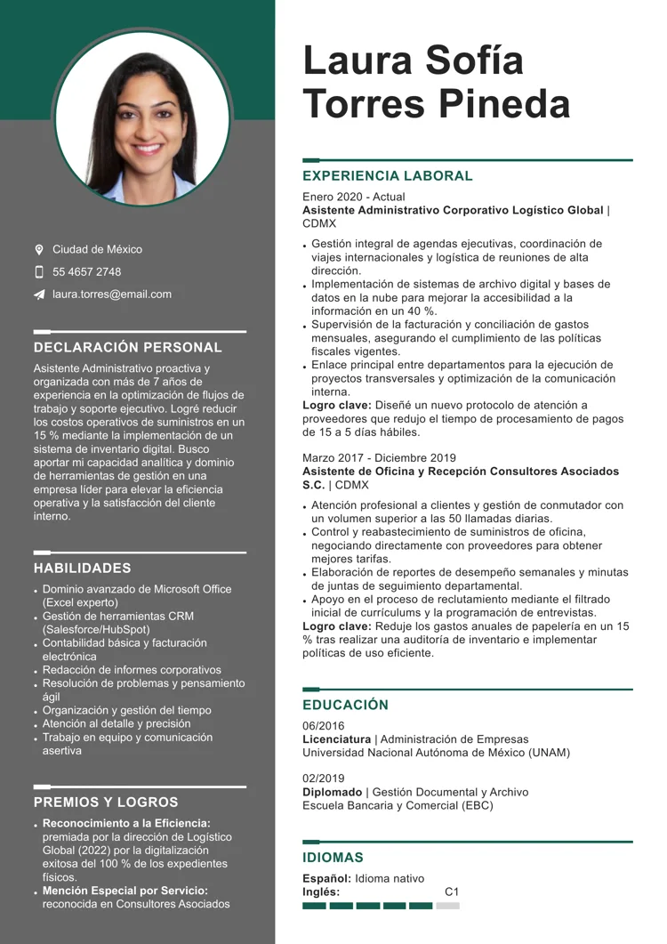 Ejemplo de formato de CV con columna izquierda en gris