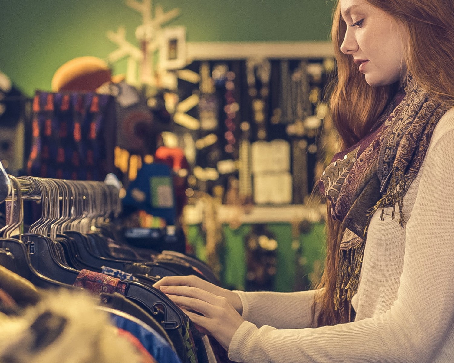 Ejemplo de CV de asistente de ventas minoristas para 2025