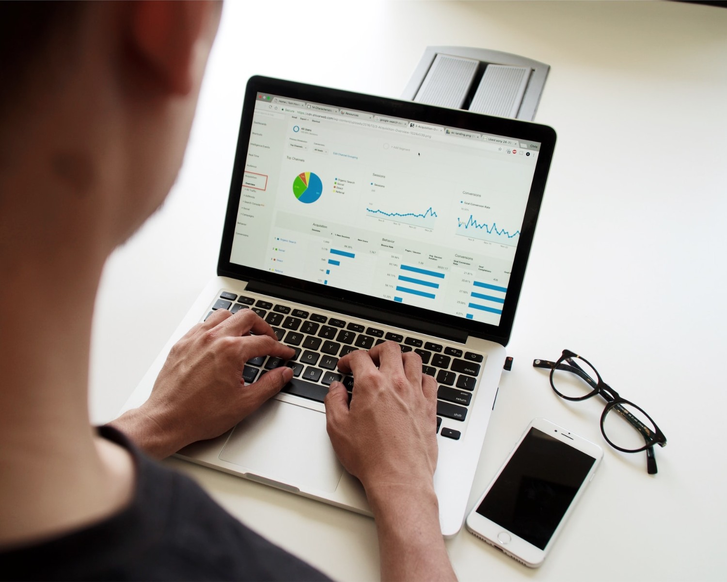 Plantilla de CV de ventas + ejemplos para 2025
