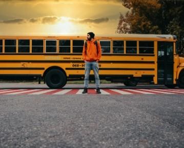 Cómo redactar un CV para recién egresados (modelo para 2025)